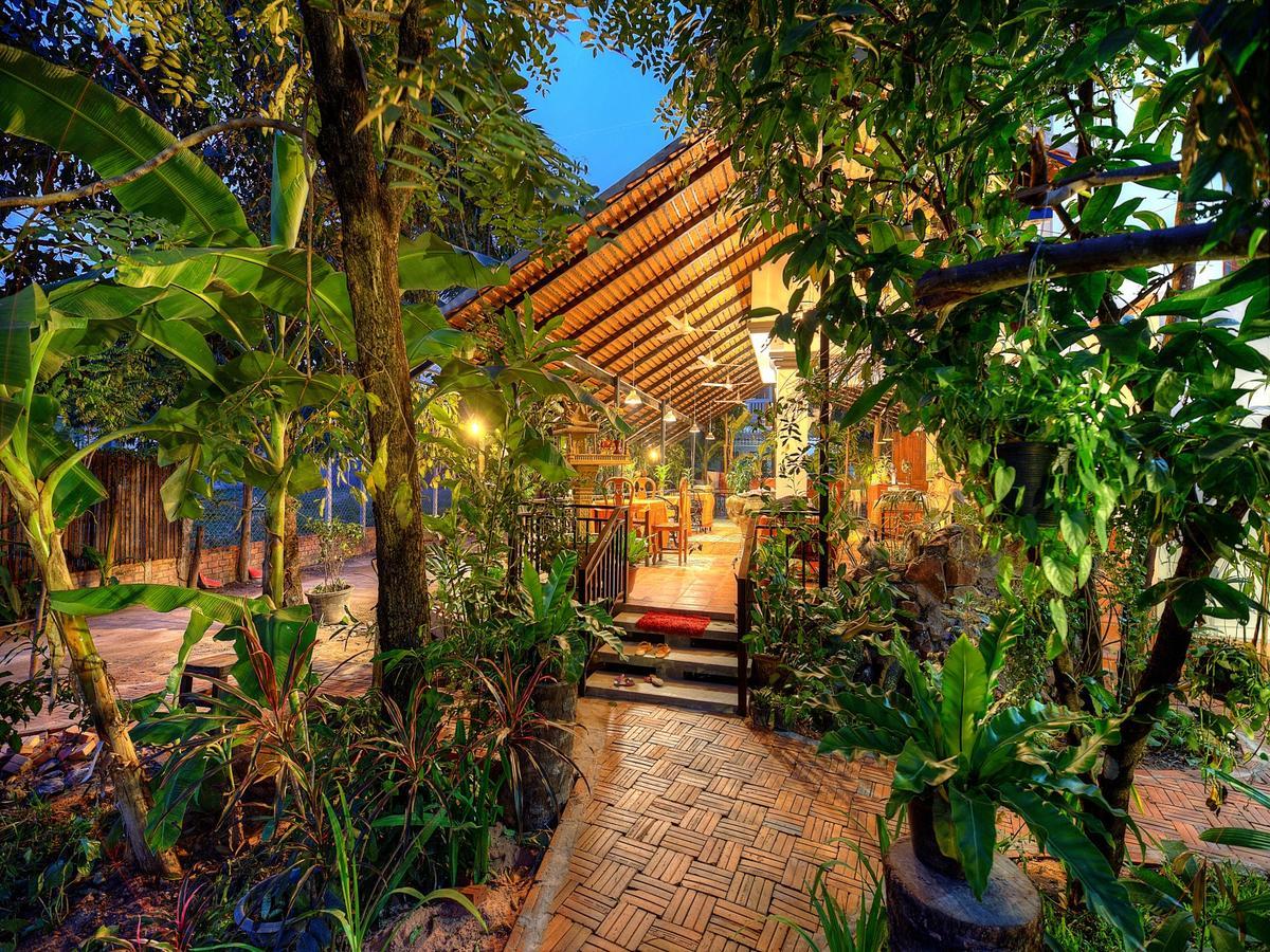 Kanak Garden Hotel Siem Reap Exteriör bild